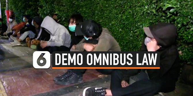VIDEO: Polisi Amankan Belasan Remaja Pengangguran di Depan Gedung MPR/DPR