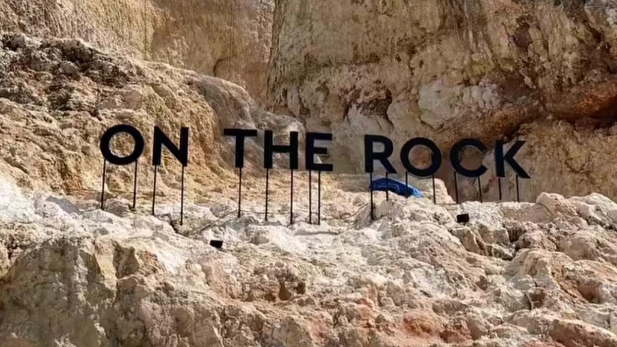 Harga Tiket Masuk On The Rock Jogja, Destinasi Wisata Hits Terbaru Dengan Panorama Laut