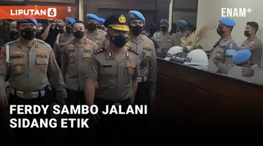 Detik-detik Ferdy Sambo Masuk Ruang Sidang