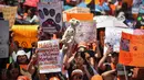 Anggota asosiasi hak-hak hewan ikut serta dalam demonstrasi menentang penyiksaan hewan di Mexico City pada tanggal 16 Maret 2024. (Rodrigo Oropeza/AFP)