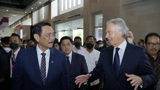 Coordinating Minister for Maritime and Investment Affairs  Luhut Binsar Padjaitan, Minister of State-Owned Enterprise Erick Thohir, and former British Prime Minister Tony Blair