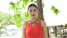 Pedangdut Selfi 'KDI' saat ditemui di Telaga Sampireun, Jakarta. Foto diambil pada Selasa (23/12/2014). (Liputan6.com/Panji Diksana)
