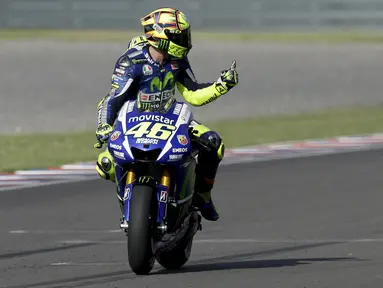Dalam balapan yang berlangsung di Rio Hondo International circuit, Senin (20/4/2015) dini hari WIB, Rossi mengawali lomba dari urutan delapan. (AP Photo/Natacha Pisarenko)