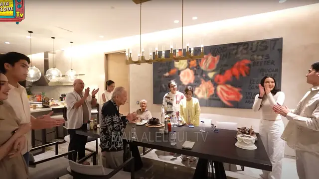 9 Momen Makan Malam Keluarga Maia Estianty di Rumah Pejaten, Hangat dan Penuh Kebersamaan