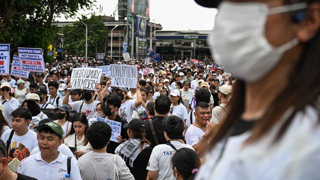 Turun ke Jalan, Ribuan Warga Filipina Protes Skandal Proyek Pengendali Banjir