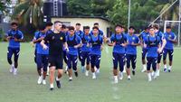Sesi latihan Timnas Malaysia U-22 di Wisma FAM sebelum berangkat untuk berlaga di SEA Games 2023. (Dok. FAM)