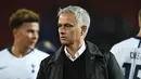 Ekspresi pelatih Manchester United, Jose Mourinho usai pertandingan melawan Tottenham Hotspur pada lanjutan Liga Inggris di Old Trafford, (27/8). MU kalah telak atas tottenham 3-0. (AFP Photo/Oli Scarff)