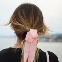 Tanpa alat catok, rambut lurus, berkilau, dan mudah ditata bisa didapatkan (Foto: Unsplash)