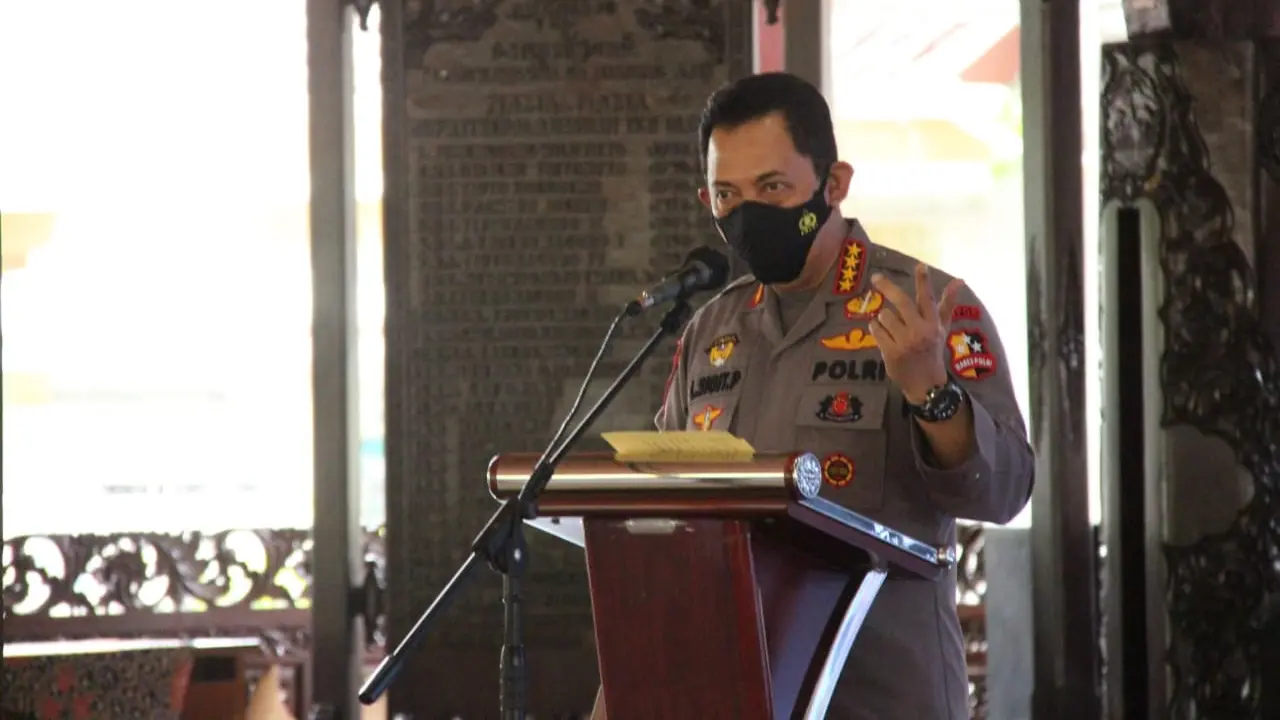 Kapolri Jendral Polisi Listyo Sigit Prabowo ketika memberikan sambutannya di Pendopo Kabupaten Blora. (Liputan6.com/Ahmad Adirin)