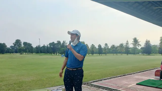 Terry Chang, Pelatih Golf di jababeka Golf, Cikarang, Bekasi.