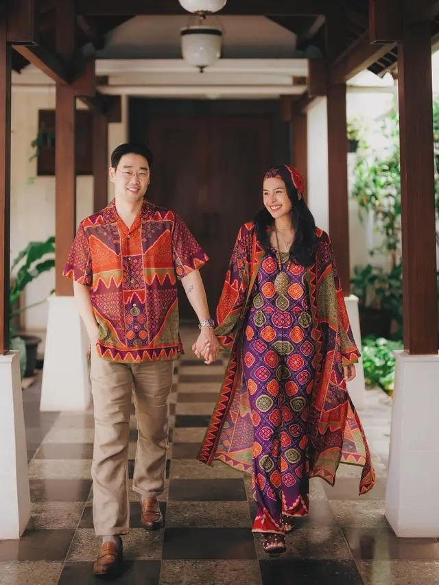 8 Inspirasi OOTD Couple Antinorak dari El Rumi-Syifa Hadju, Al Ghazali-Alyssa Daguise, dan Maudy Ayunda-Jesse Choi