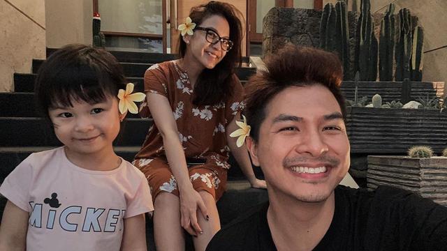 Siap Sambut Anak Laki-Laki, Ini 6 Potret Keluarga Kecil Glenn Alinskie dan Chelsea Olivia