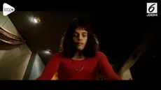 Film biografi Freddie Mercury "Bohemian Rhapsody" raup  50 juta dolar AS dalam penjualan tiket akhir pekan ini, jauh di atas ekspektasi.