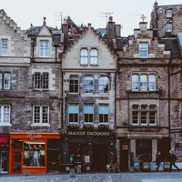 Jangan sampai kena hipnotis lanskap Skotlandia.