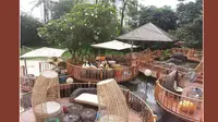 Salah satu tempat hang out yang baru saja dibuka adalah Jimbaran Outdoor Lounge di Hotel Intercontinental Jakarta Midplaza.