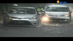 Banji juga merendam permukiman warga di Jalan Kebon Nanas, Rawa Buaya, Cengkareng, Jakarta Barat.