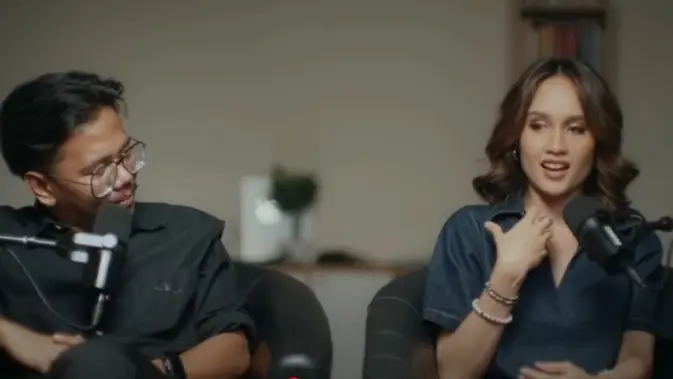 Cinta Laura: Nongkrong Asyik, Pendidikan Tetap Nomor Satu!