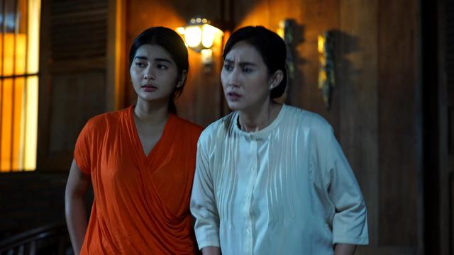 Click Bait Cinta si Tinggi