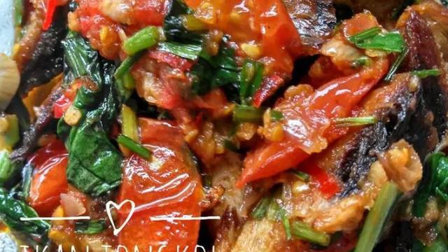 Tongkol bumbu tomat