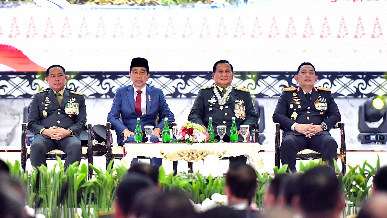 Presiden Joko Widodo atau Jokowi memimpin Rapat Pimpinan TNI-Polri Tahun 2024 di Markas Besar TNI, Cilangkap, Jakarta.