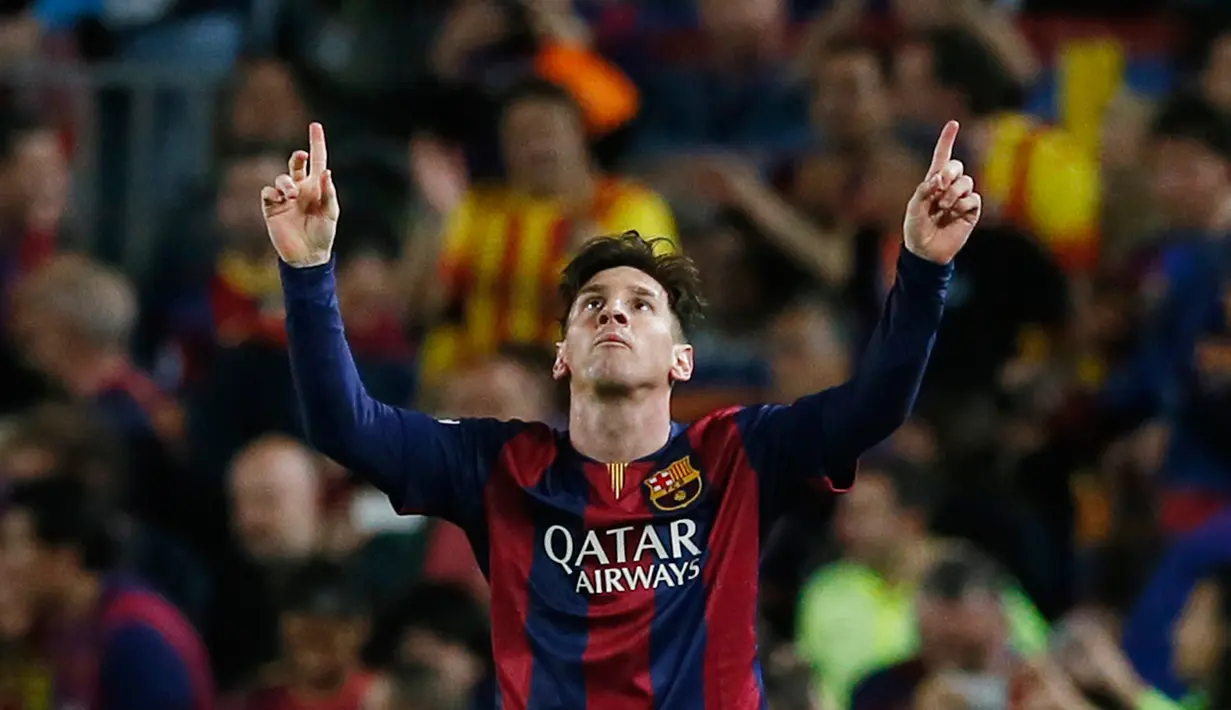 Penyerang Barcelona, Lionel Messi merayakan selebrasi usai mencetak gol keduanya ke gawang Bayern Muenchen pada leg pertama babak semifinal Liga Champions di Camp Nou, Kamis (7/5/2015). Barcelona menang 3-0 atas Bayern Muenchen. (Reuters/Albert Gea)