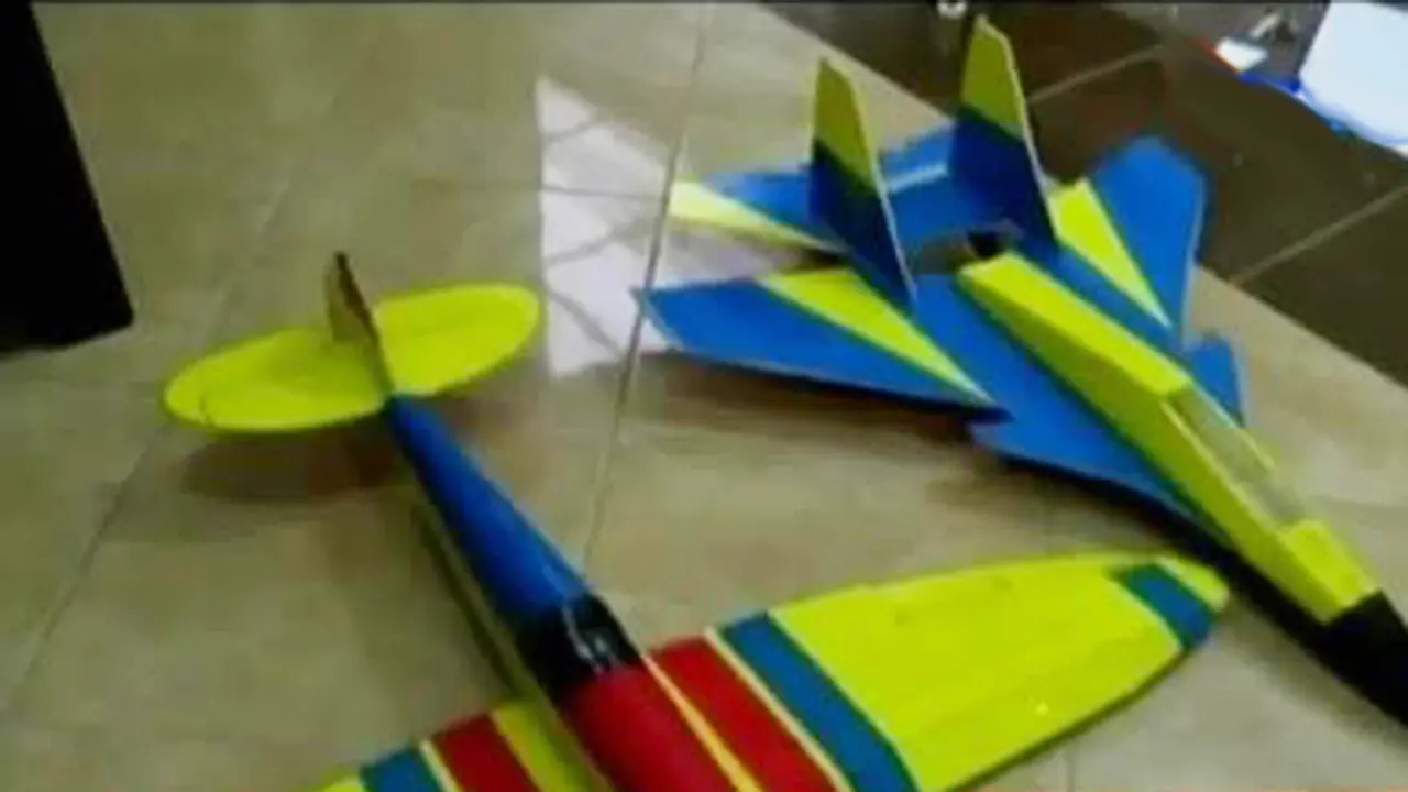 VIDEO: Pria Ini Ubah Limbah Styrofoam Jadi Pesawat Aeromodeling