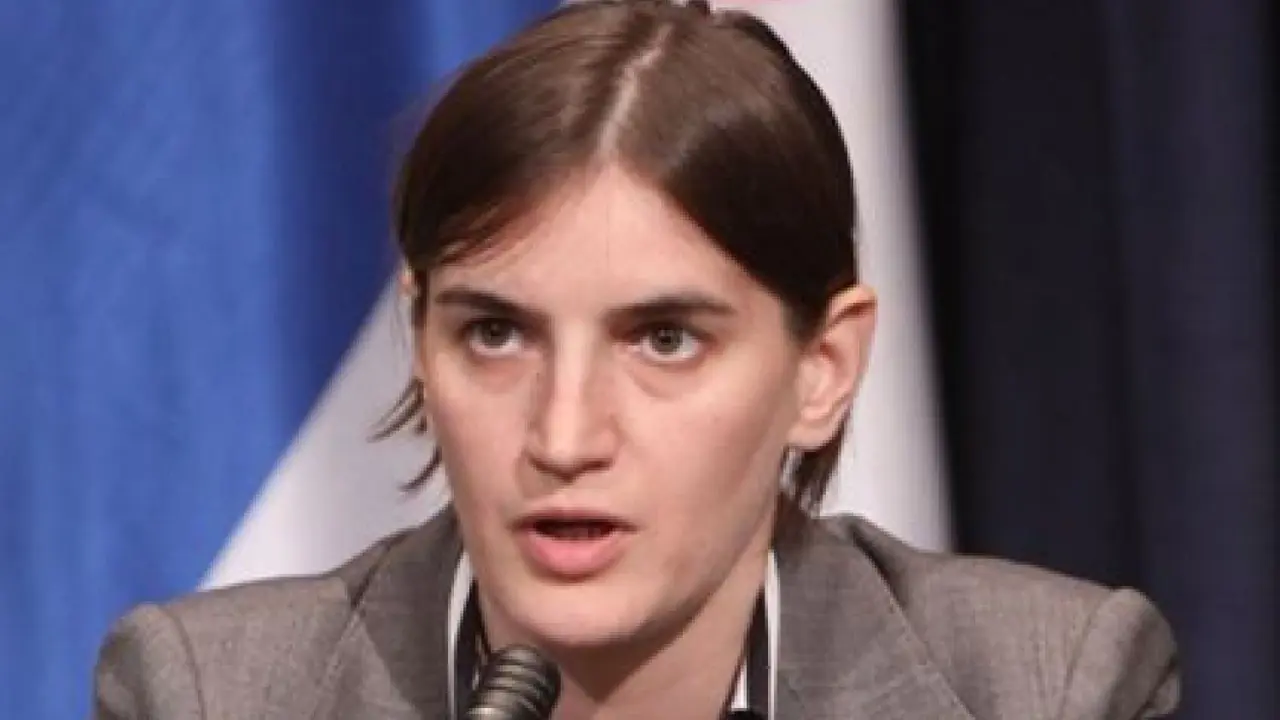 Menteri Administrasi Publik Serbia, Ana Brnabic yang disebutksn seorang lesbian. (NewNowNext.com)