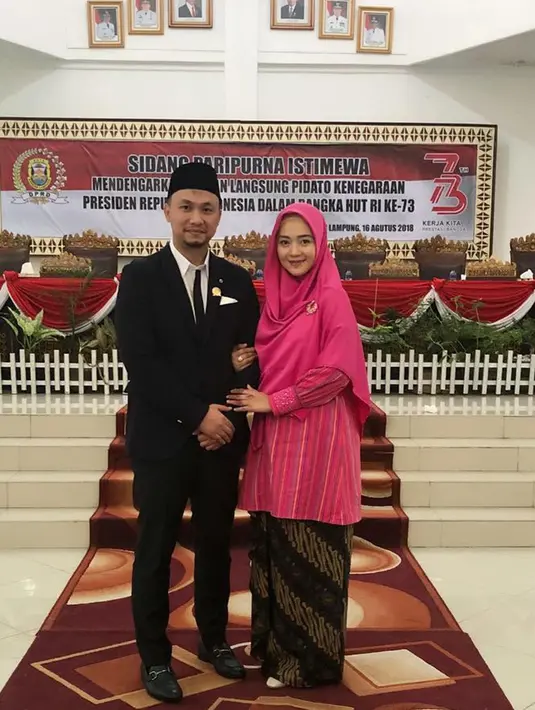 Melalui akun Instagramnya, Nuri Maulida juga terlihat kerap menemani kegiatan sang suami. (Liputan6.com/IG/@nurimaulida)