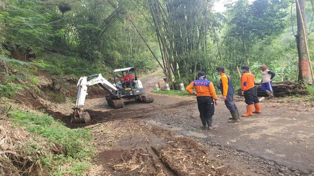 Tanah Longsor Mengancam Kota Batu Hingga 3 Bulan Ke Depan Surabaya Liputan6 Com