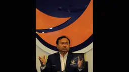 Sekjen Nasdem Patrice Rio Capella menggelar konferensi pers di DPP Nasdem, Jakarta, Senin (2/3/2015). Partai NasDem menyatakan menarik diri dari kepanitiaan hak angket yang sebelumnya telah disetujui oleh mayoritas DPRD DKI. (Liputan6.com/Faisal R Syam)