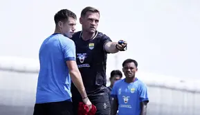 Igor Tolic Peringatkan Pemain Persib: Libur 4 Hari, Jadwal Neraka Oktober Menanti