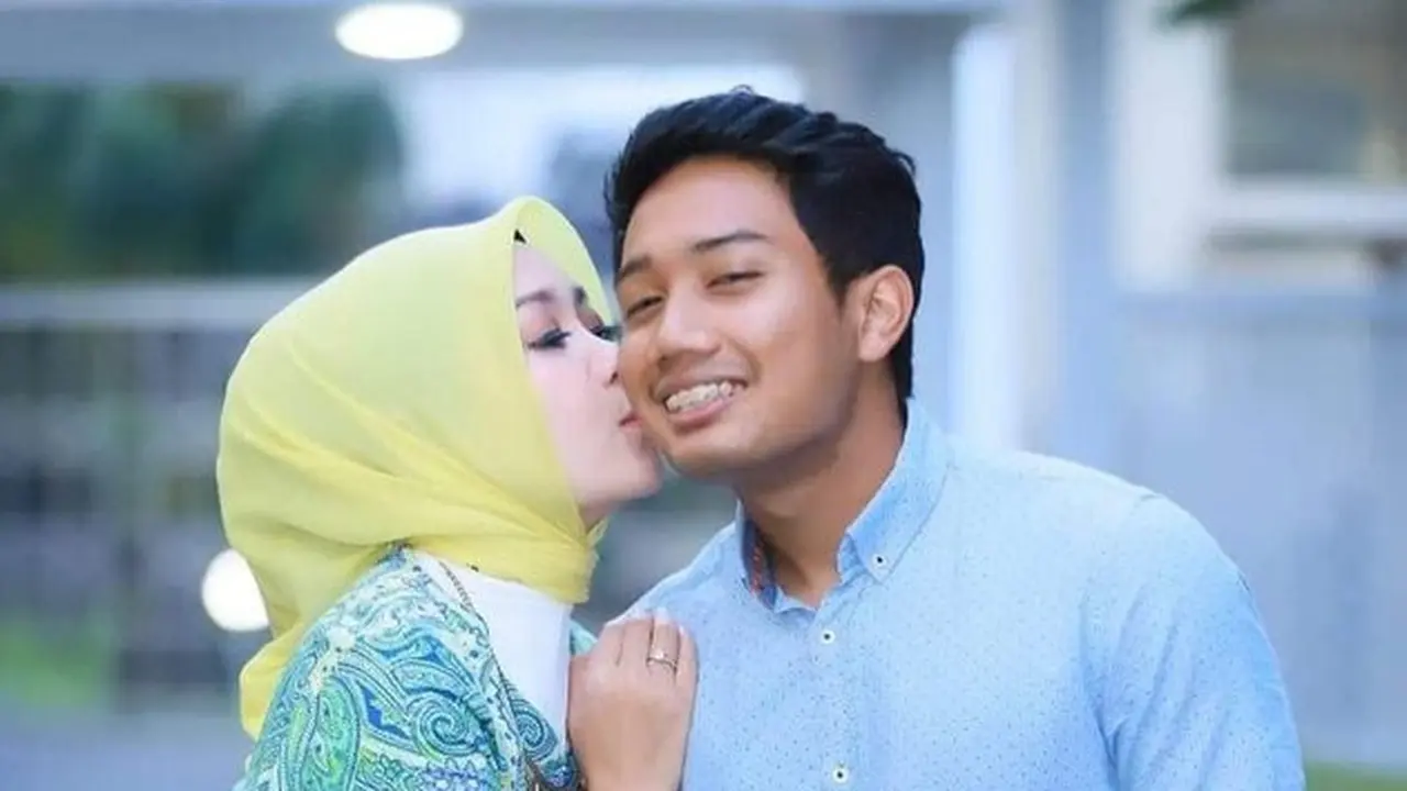 Mengaku Rindu, Ini 6 Potret Kenangan Atalia Praratya dan Eril