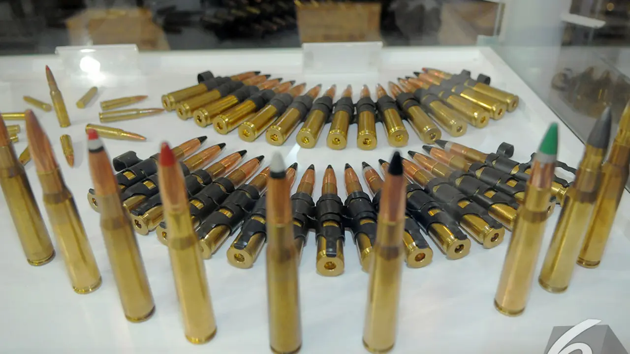 Aneka Senjata Canggih di Indo Defence 2014 Expo