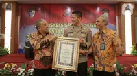 Semen Padang Raih Sertifikat Gold Reward SMP Obvitnas dari Kapolri