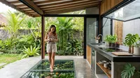 11 Desain Dapur Semi Outdoor dengan Kolam Ikan Mini, Inspirasi Estetik untuk Rumah Minimalis