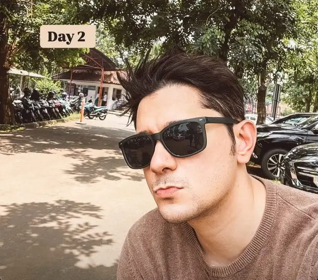 7 Potret Andrew Andika usai bebas dari rehabilitasi, kini kembali syuting