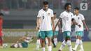 Pemain Timnas Indonesia U-19, Hokky Caraka Bintang B (tengah) saat melawan Myanmar U-19 pada laga terakhir penyisihan grup A Piala AFF U-19 2022 di Stadion Patriot Candrabhaga, Bekasi, Jawa Barat, Minggu (10/7/2022). Timnas Indonesia U-19 gagal melaju ke semifinal setelah kalah produktivitas gol dengan Thailand dan Vietnam yang bermain imbang 1-1. (Liputan6.com/Helmi Fithriansyah)