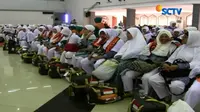 Ratusan jemaah calon haji kloter 8 asal DKI Jakarta diberikan pembekalan dan pengecekan kesehatan oleh panitia sebelum diberangkatkan.