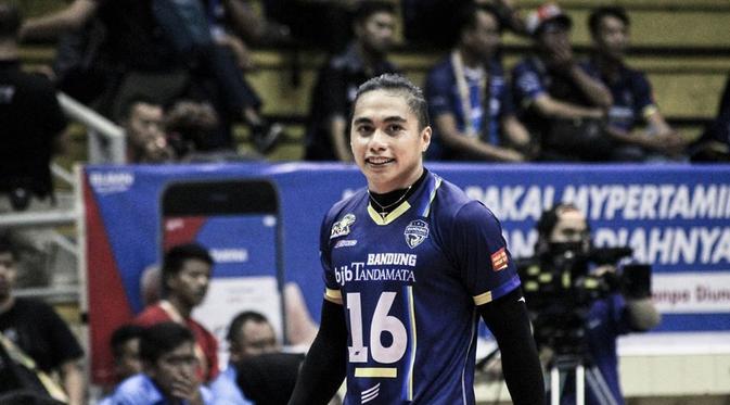 Pemain bola voli Indonesia Aprilia Manganang. (foto: https://www.instagram.com/manganang92)
