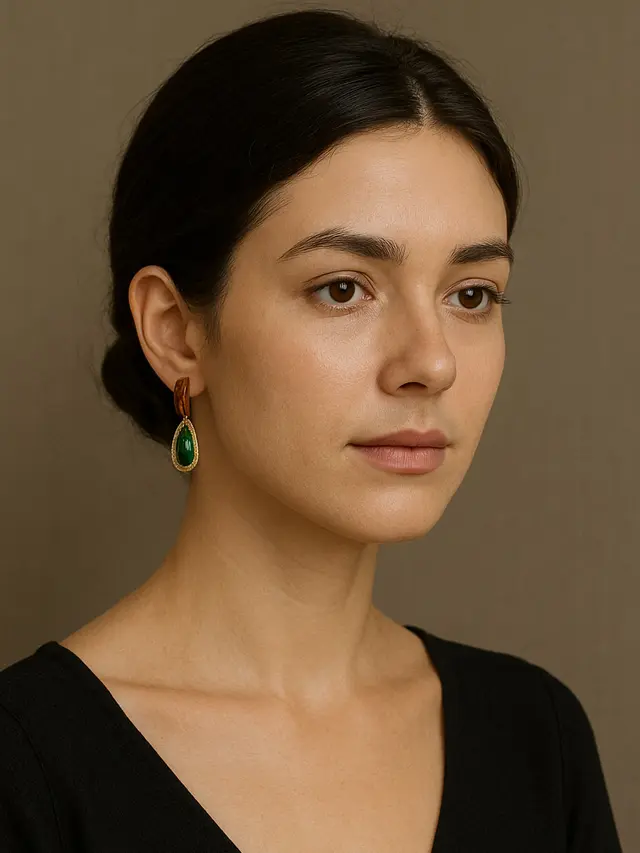 Model Anting Permata Hijau