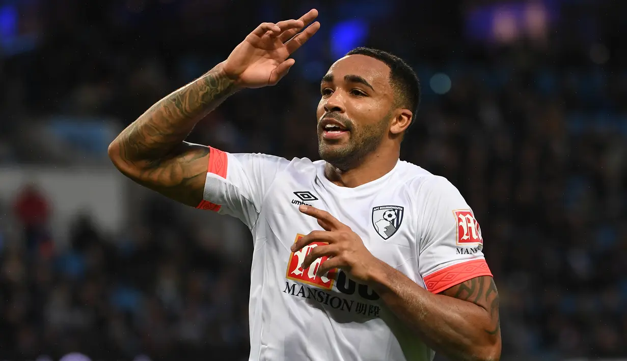 3. Callum Wilson (Bournemouth) - Ole Gunnar Solskjaer mengakui bahwa timnya tengah membutuhkan tambahan amunisi untuk lini serang mereka. Striker 27 tahun ini dikabarkan menjadi incaran Manchester United pada bursa transfer Januari nanti.(AFP/Paul Ellis)