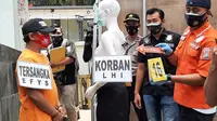Polresta Bandara Internasional Soekarno Hatta menggelar rekontruksi kasus pelecehan seksual, pemerasan dan penipuan di Bandara Soetta. (Liputan6.com/Pramita Tristiawati)