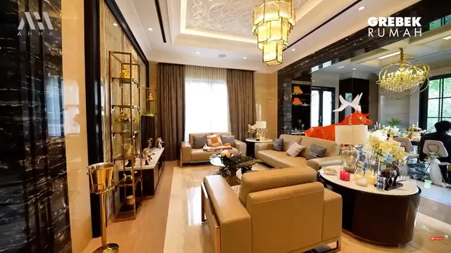 Rumah Mewah Reza Gladys