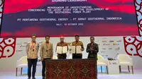 Penandatanganan nota kesepahaman PT Pertamina Geothermal Energy (PGE), bersama PT ORMAT Geothermal Indonesia mengembangkan pembangkit listrik tenaga panas bumi (PLTP) dengan teknologi binary plant.