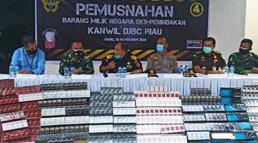Barang bukti penyelundupan rokok ilegal oleh Bea Cukai Riau beberapa waktu lalu.