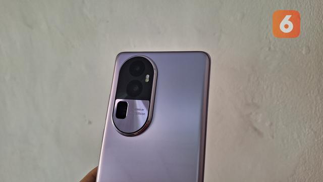 Oppo Reno 10 Pro Plus 5G (Liputan6.com/Giovani Dio Prasasti)