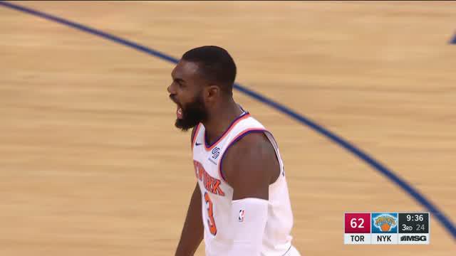 New York Knicks mengalahkan Toronto Raptors dengan skor 108-100 dalam lanjutan pertandingan NBA 2017-2018.