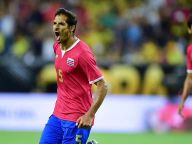Kosta Rika mengalahkan Kolombia 3-2 dalam laga Grup A Copa America Centenario 2016 di Stadion NRG, Houston, AS, Minggu (12/6/2016). (AFP/Alfredo Estrella)