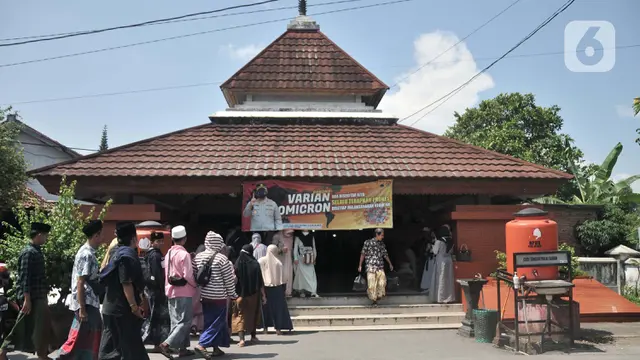 Tradisi Ziarah di Makam Sunan Kalijaga