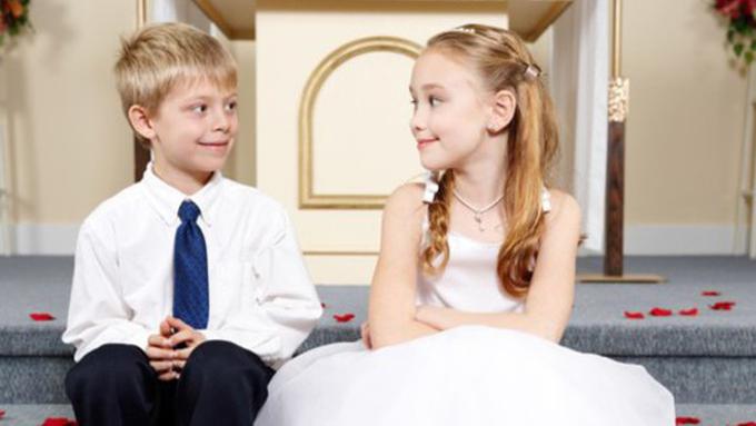 101 Gambar Anak Kecil Berdua Romantis HD Terbaik